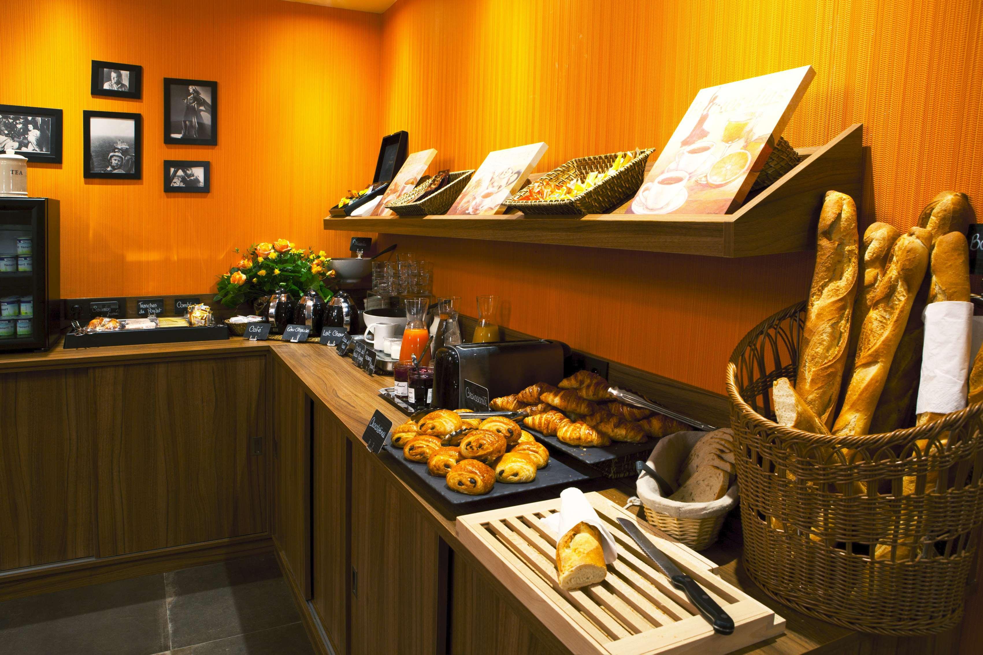 Hotel Boris V. By Happyculture Levallois-Perret Buitenkant foto