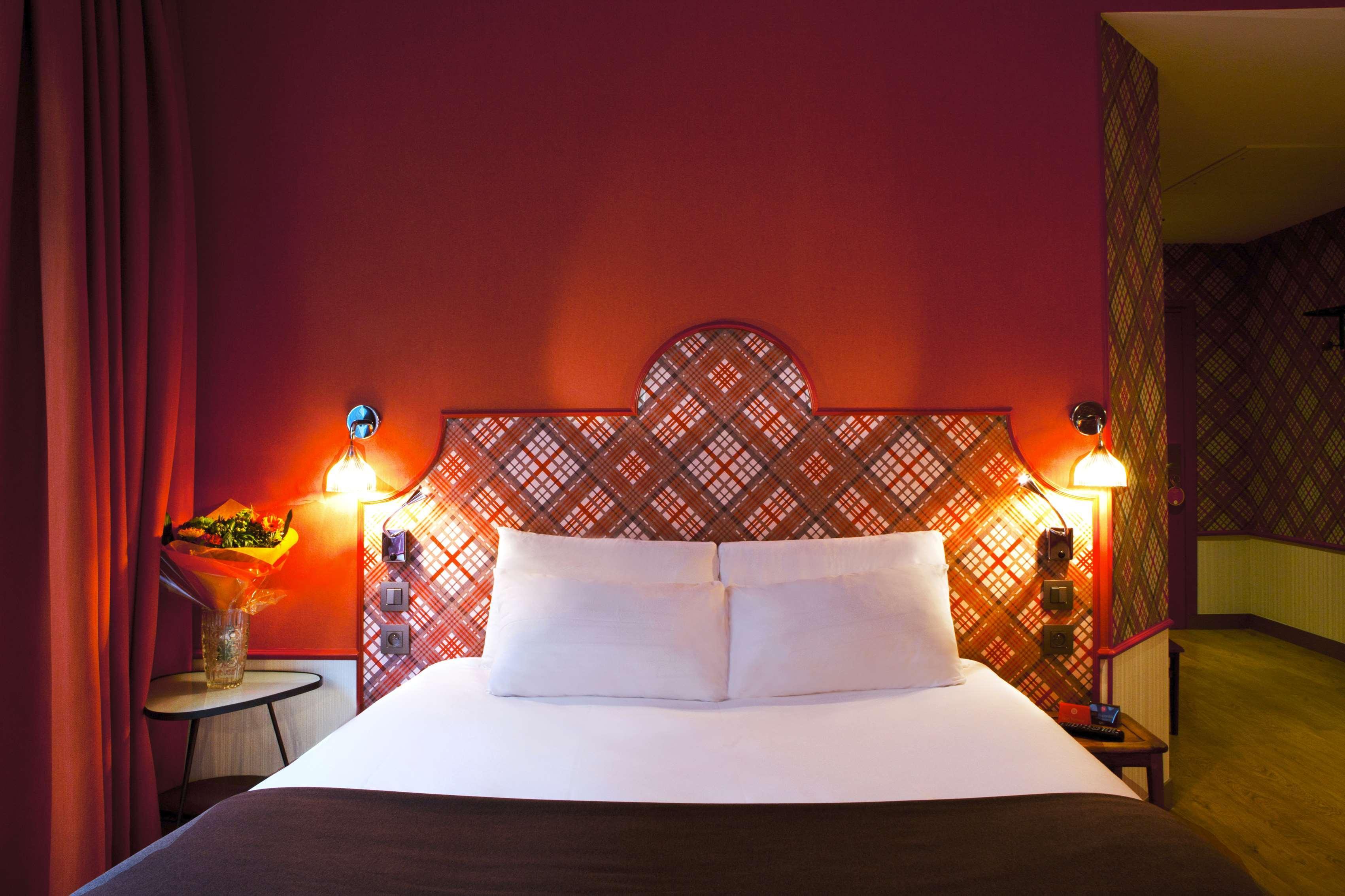 Hotel Boris V. By Happyculture Levallois-Perret Buitenkant foto